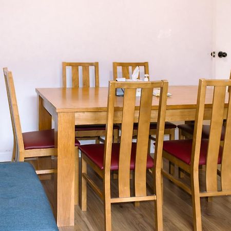 Nice 4 Bedroom Apartment Near City Centre 2-Min Walk To Metro !! Business & Family Friendly!! London Exterior foto