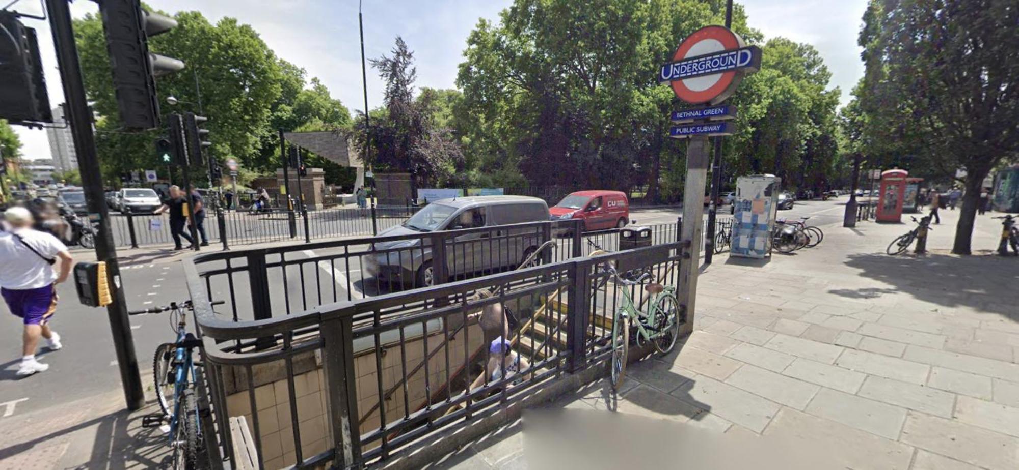 Nice 4 Bedroom Apartment Near City Centre 2-Min Walk To Metro !! Business & Family Friendly!! London Exterior foto